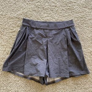 Lululemon gray skort